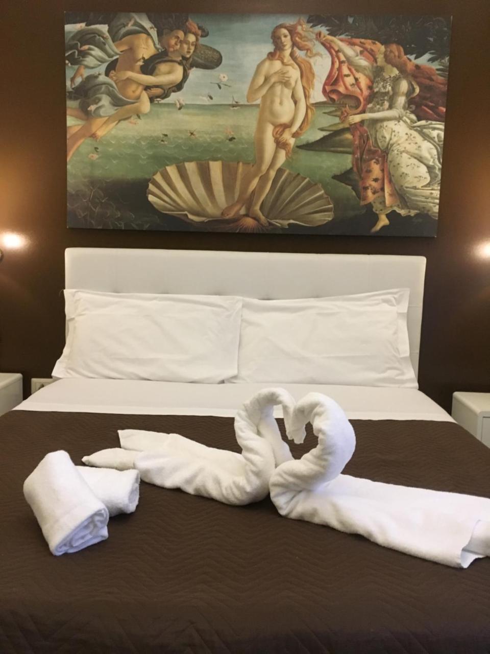 カターニア ドゥーカ ディ ウゼダ ラグジュアリー ＆ スタイル Bed & Breakfast エクステリア 写真