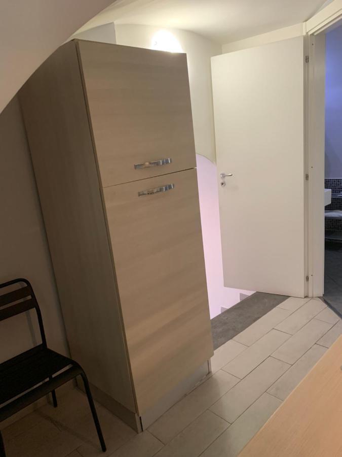 カターニア ドゥーカ ディ ウゼダ ラグジュアリー ＆ スタイル Bed & Breakfast エクステリア 写真